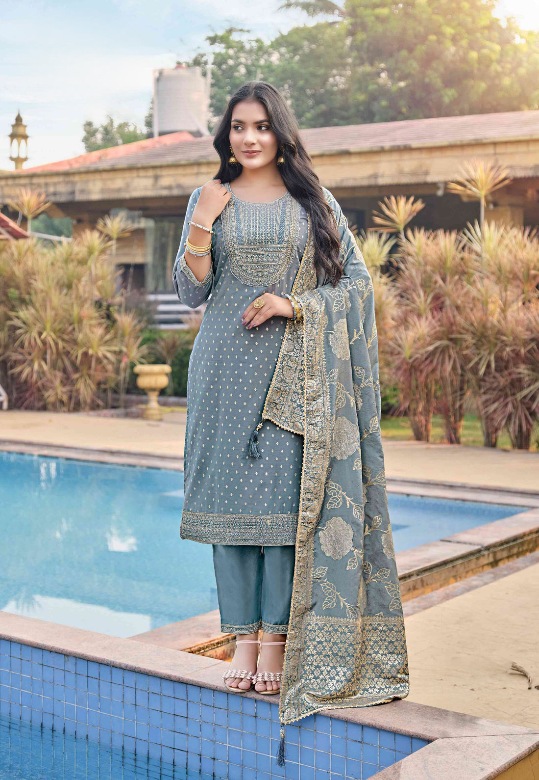 Swara Kamiz &amp; Pant
