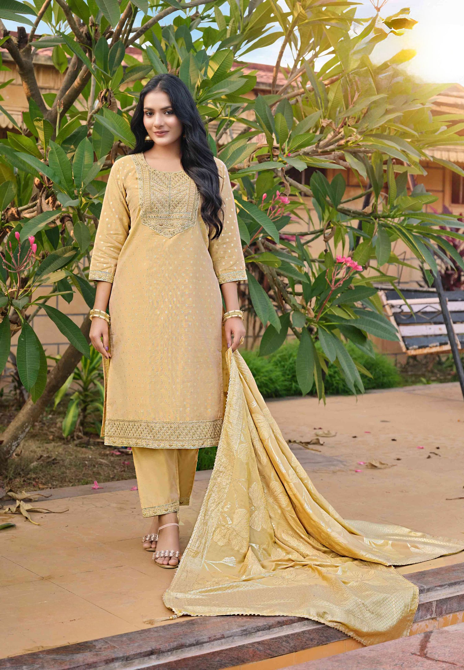 Swara Kamiz &amp; Pant