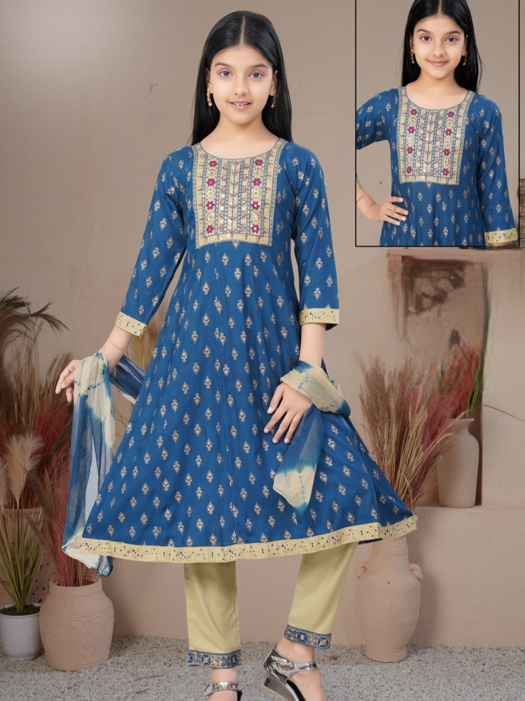 Freya Flair Suit - Roop Darshan