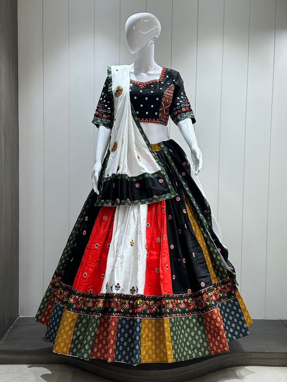 Reena Chaniya Choli