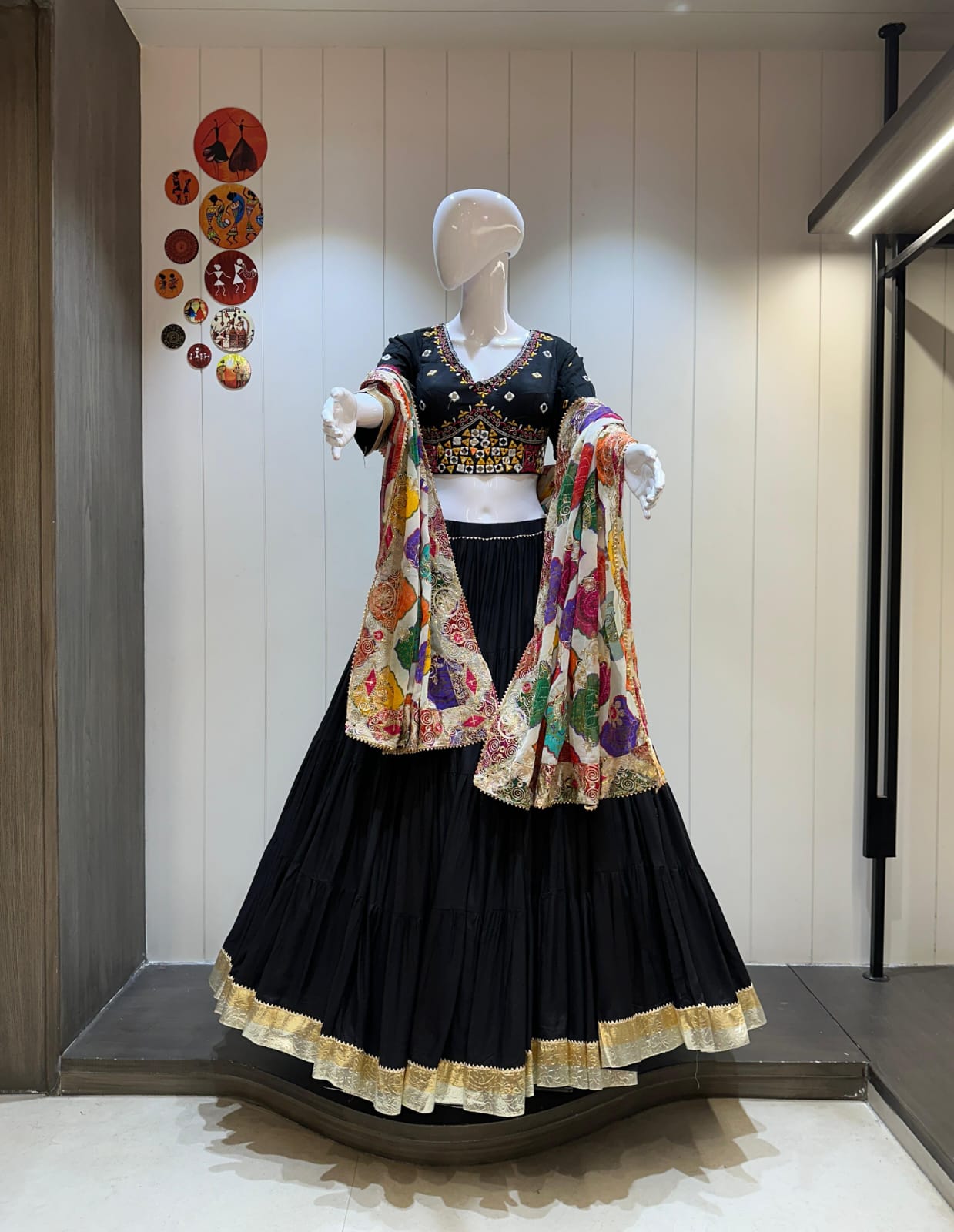 Priya Chaniya Choli - Roop Darshan