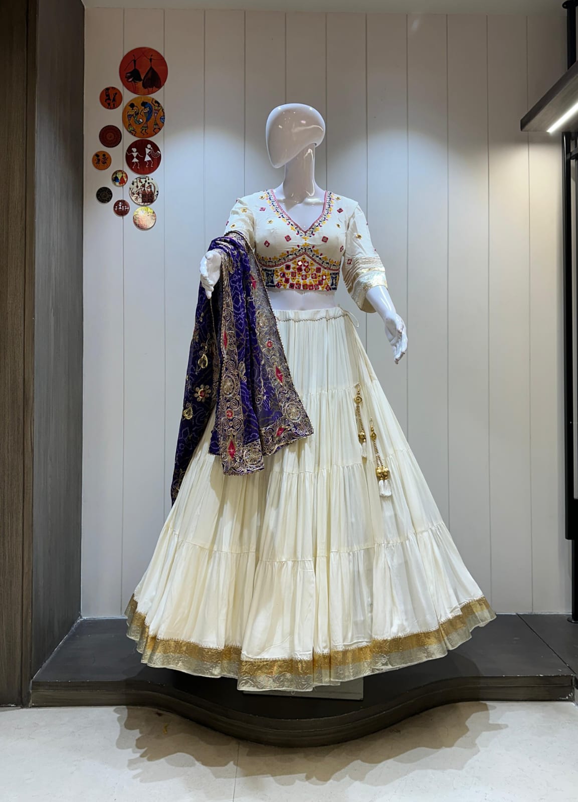 Priya Chaniya Choli - Roop Darshan