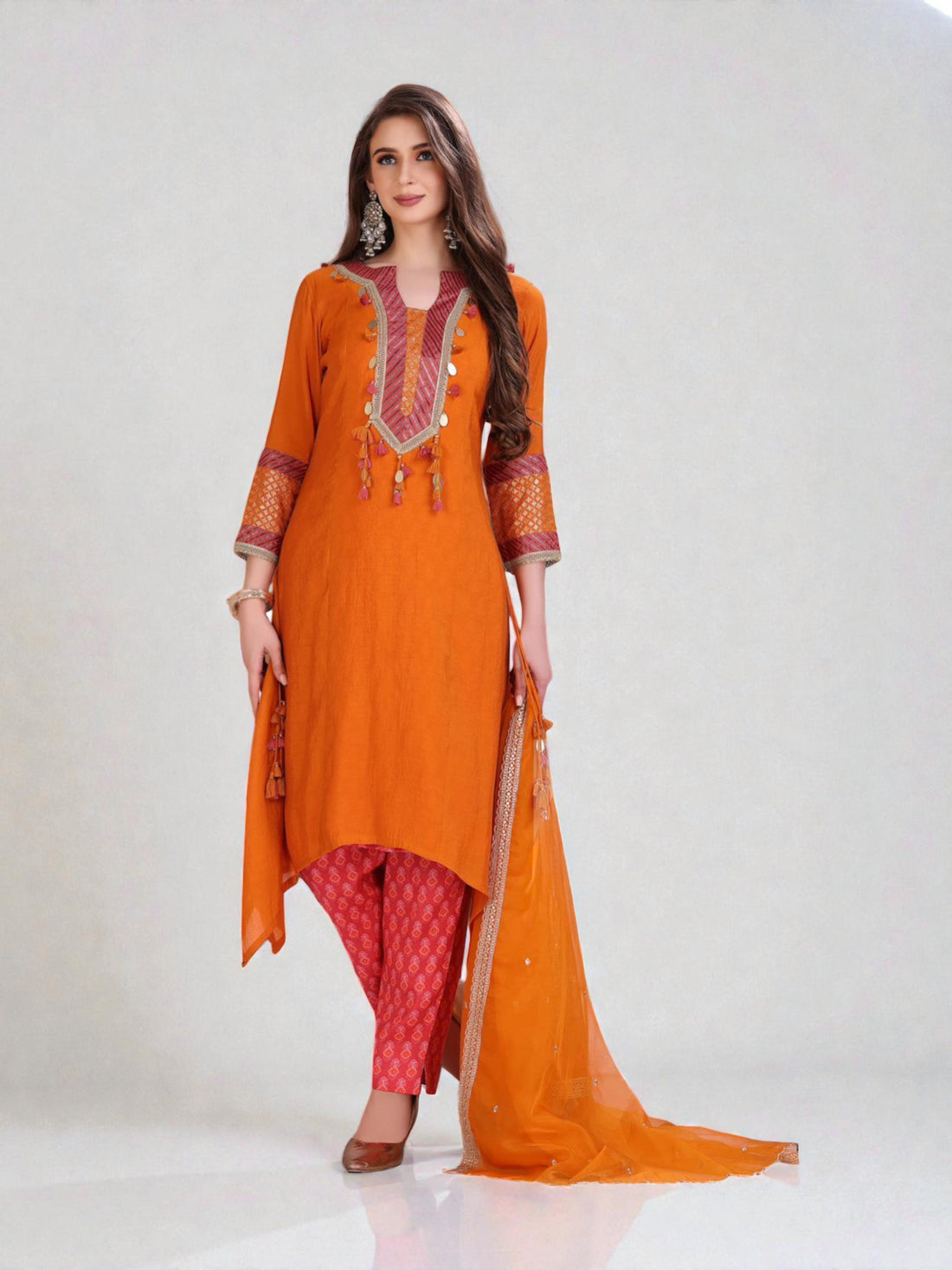 Lekha Kamiz &amp; Pant - Roop Darshan