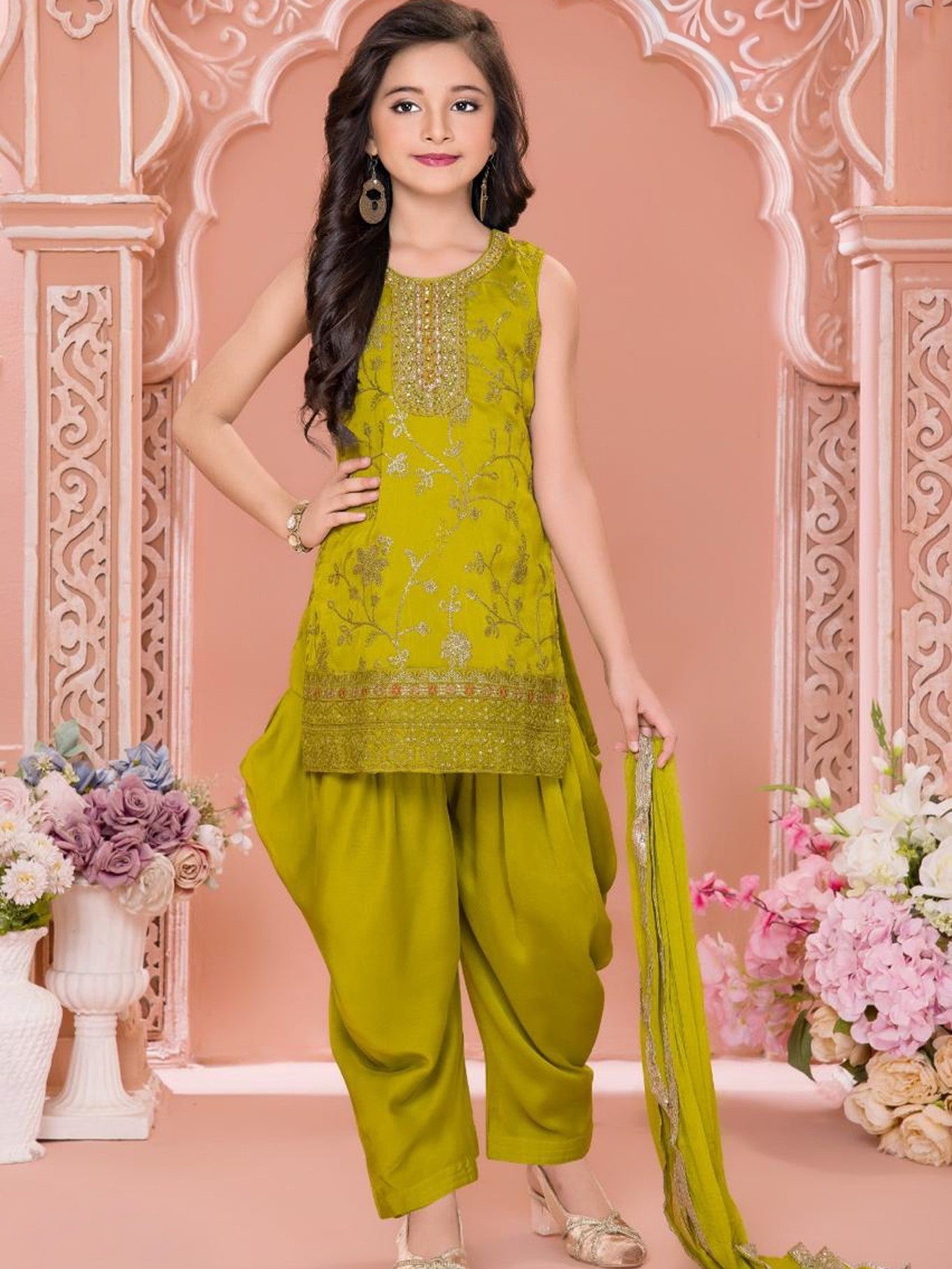 Lisa Patiyala Suit - Roop Darshan