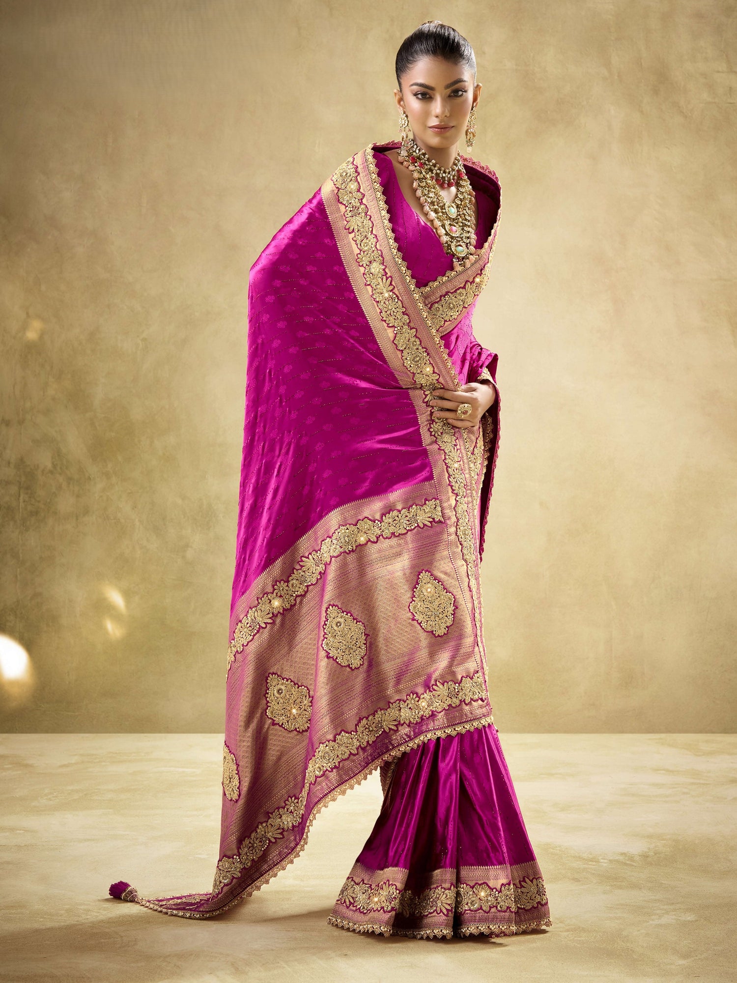 Eesha  Saree - Roop Darshan