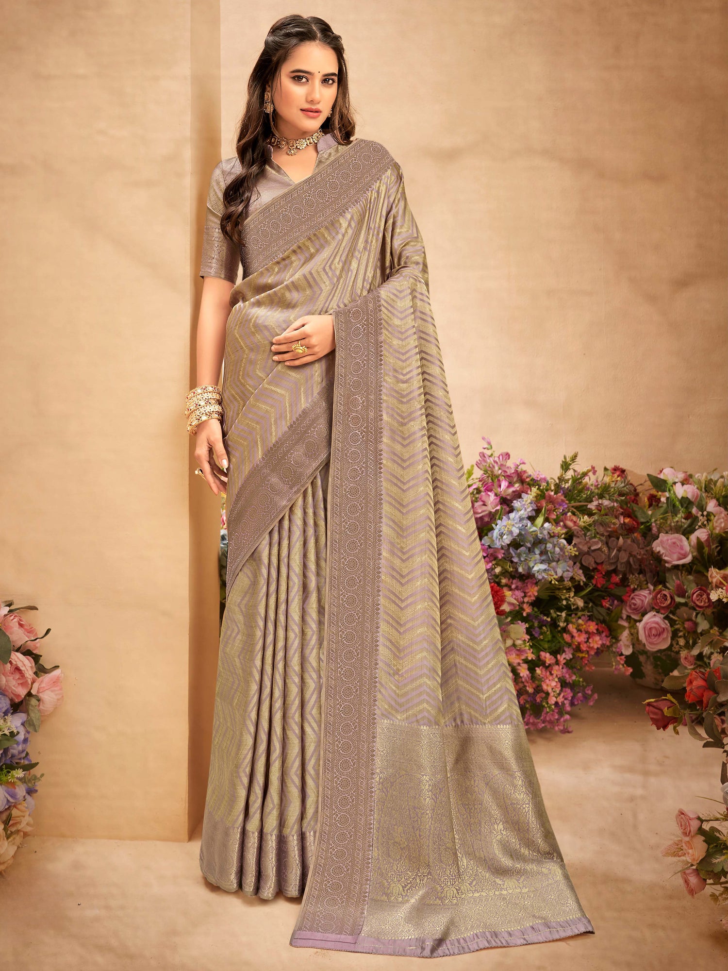 Bindiya Saree