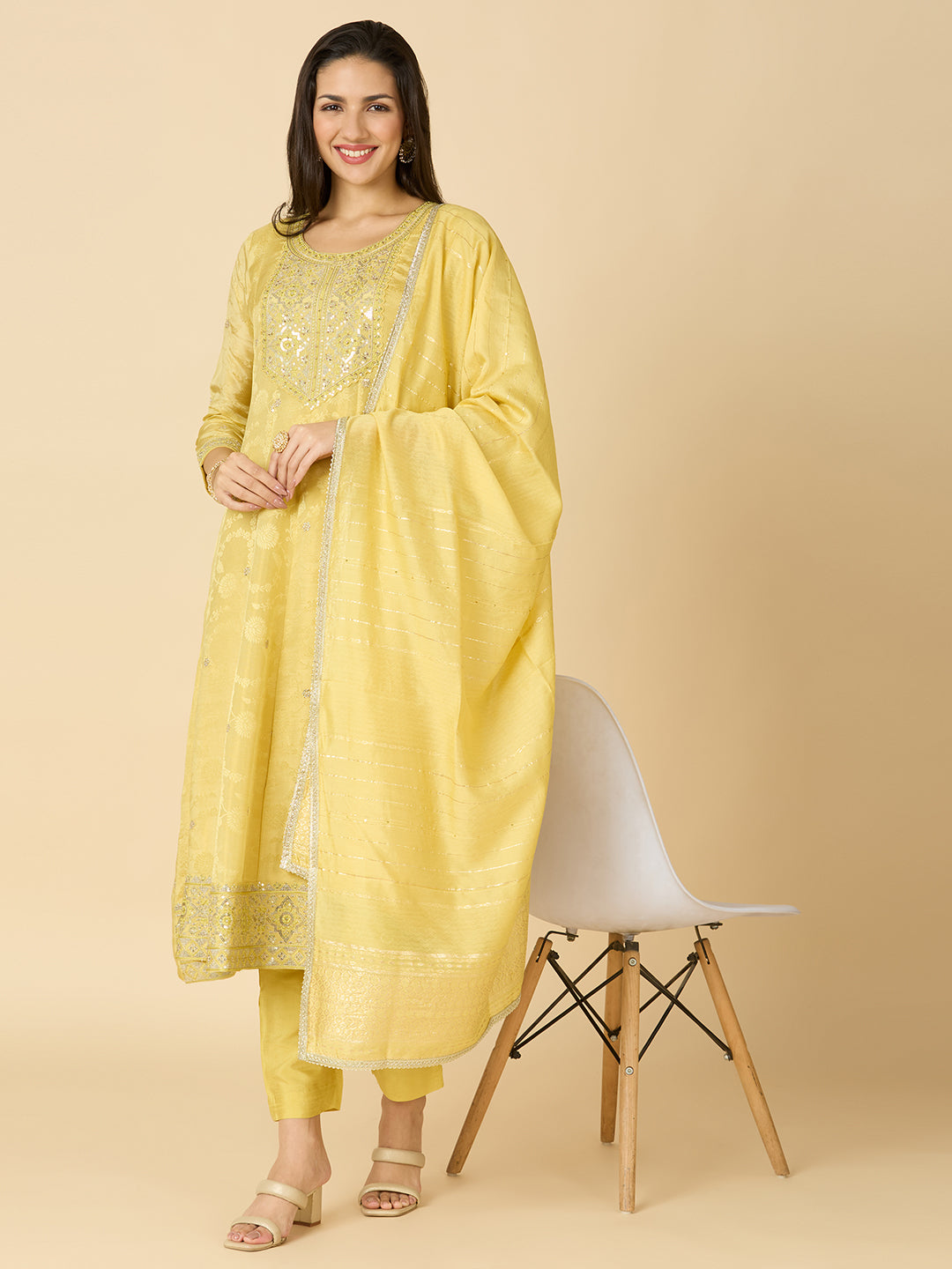 Anavi Flair Suit - Roop Darshan