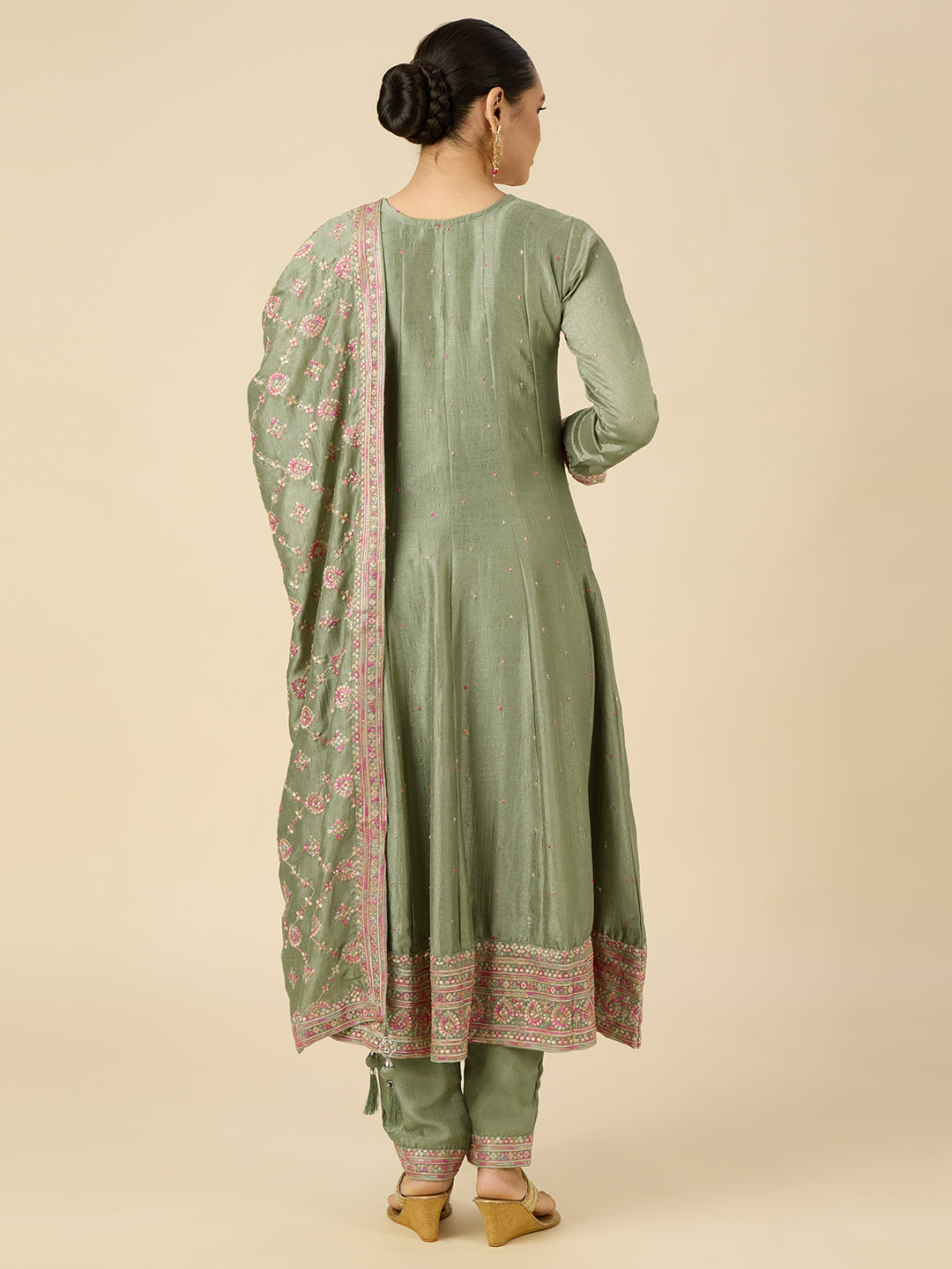 Niya Flair Suit - Roop Darshan