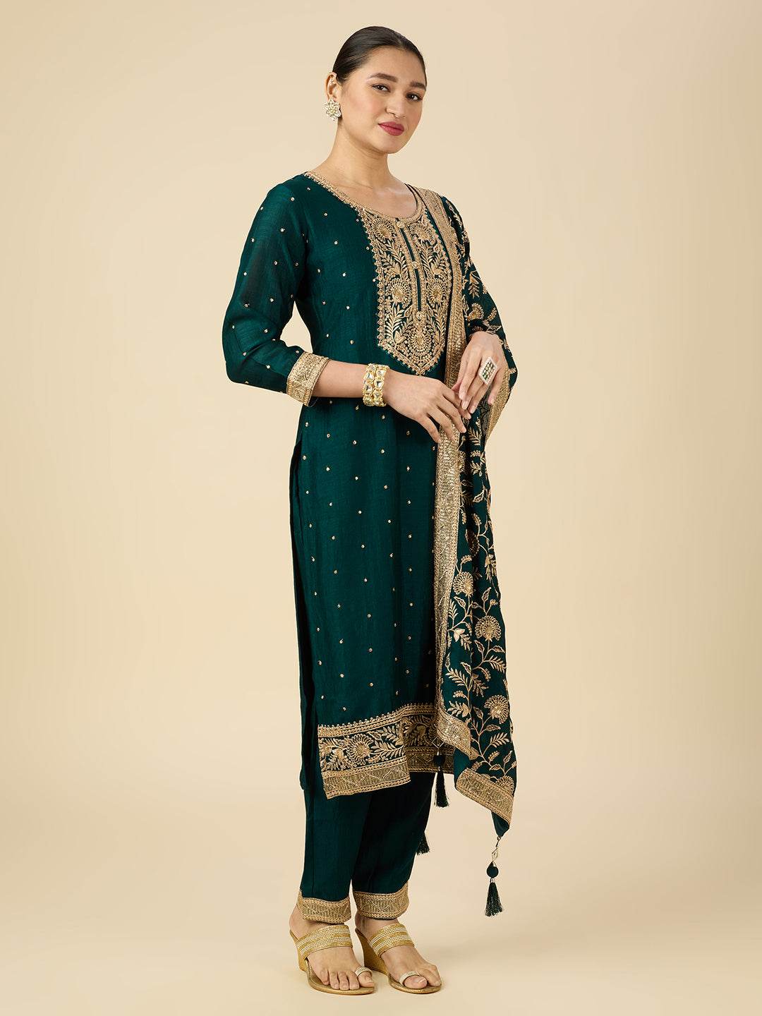 Garima Kamiz &amp; Pant - Roop Darshan