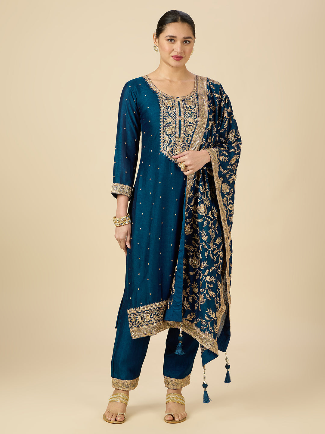 Garima Kamiz &amp; Pant - Roop Darshan