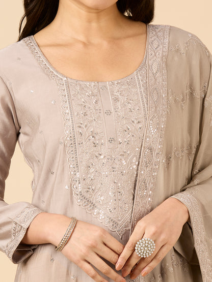 Noor Kamiz &amp; Pant