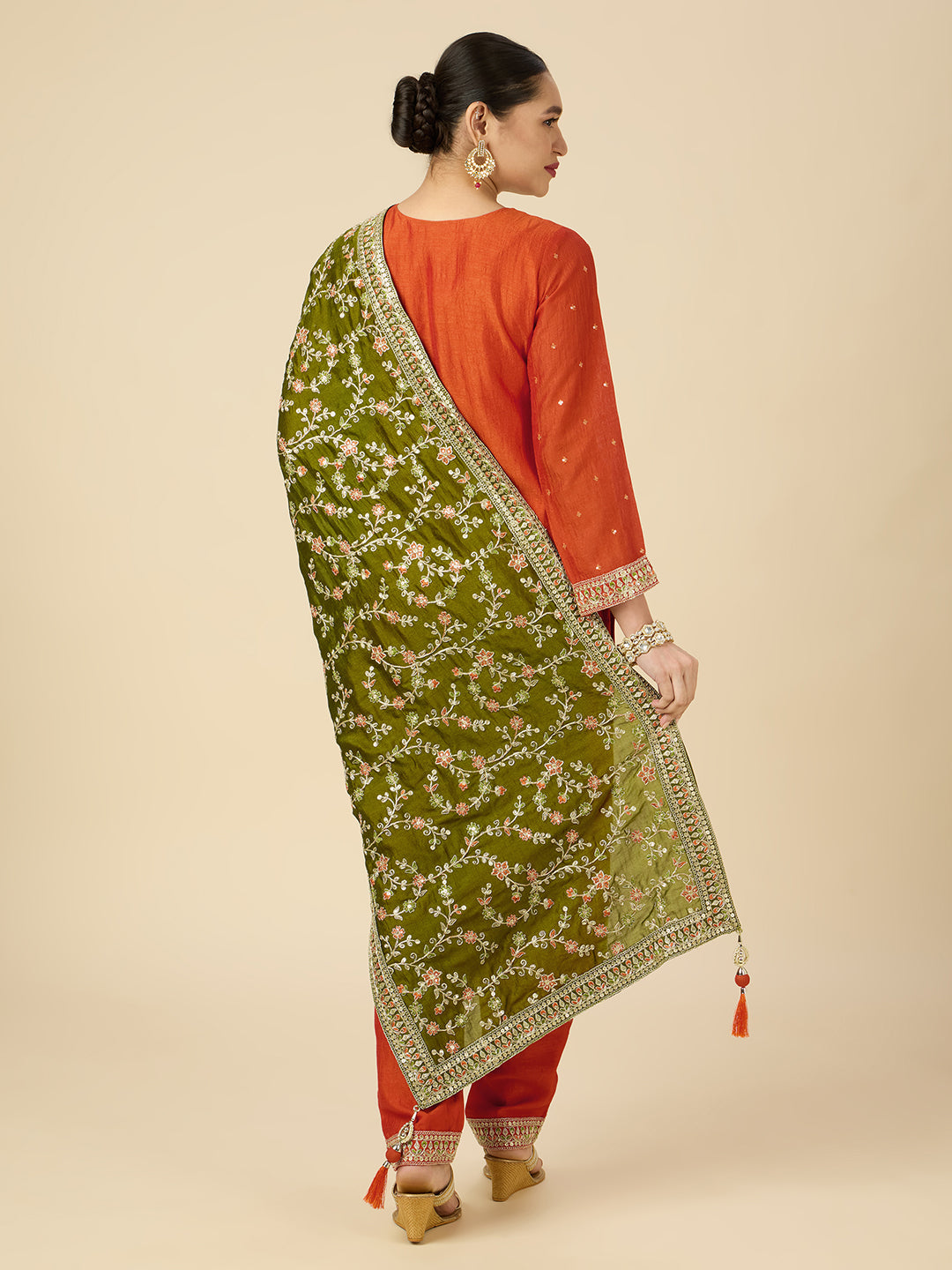 Nancy Kamiz &amp; Pant - Roop Darshan
