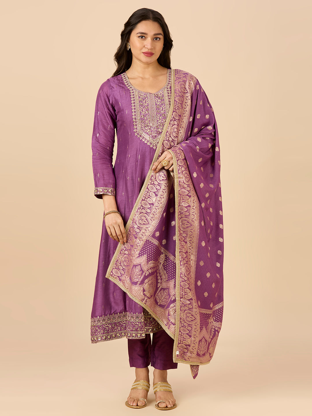 Nia Flair Suit - Roop Darshan