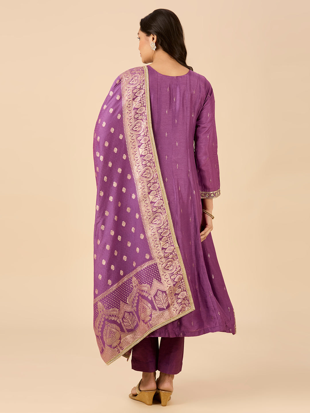 Nia Flair Suit - Roop Darshan