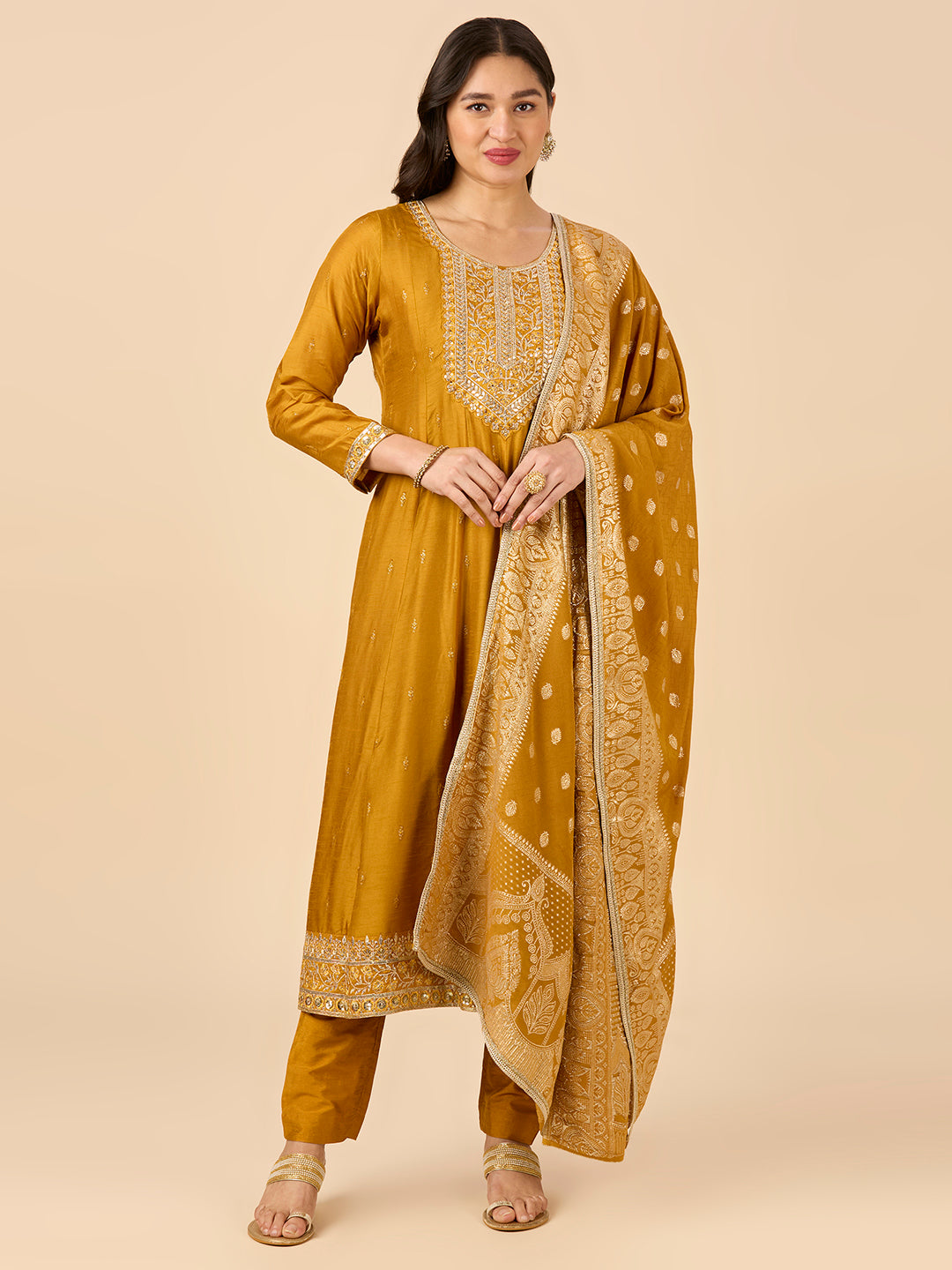 Nia Flair Suit - Roop Darshan