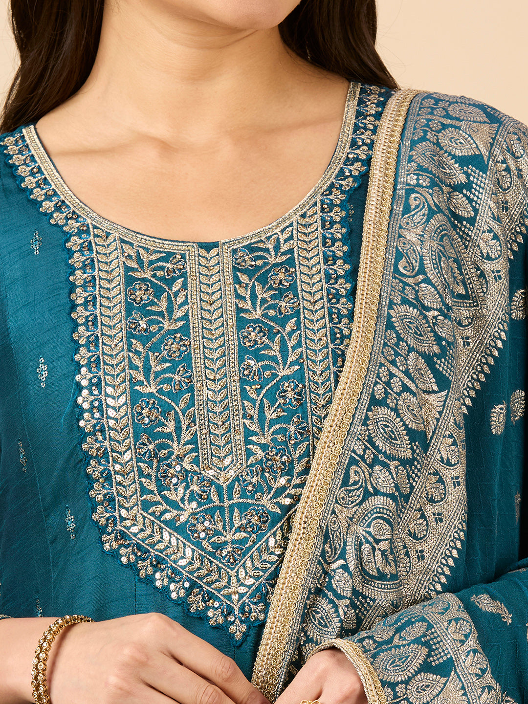 Nia Flair Suit - Roop Darshan