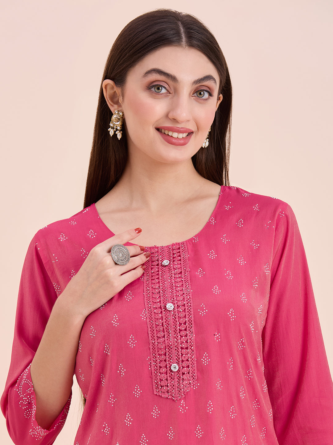 Tisha Kurti