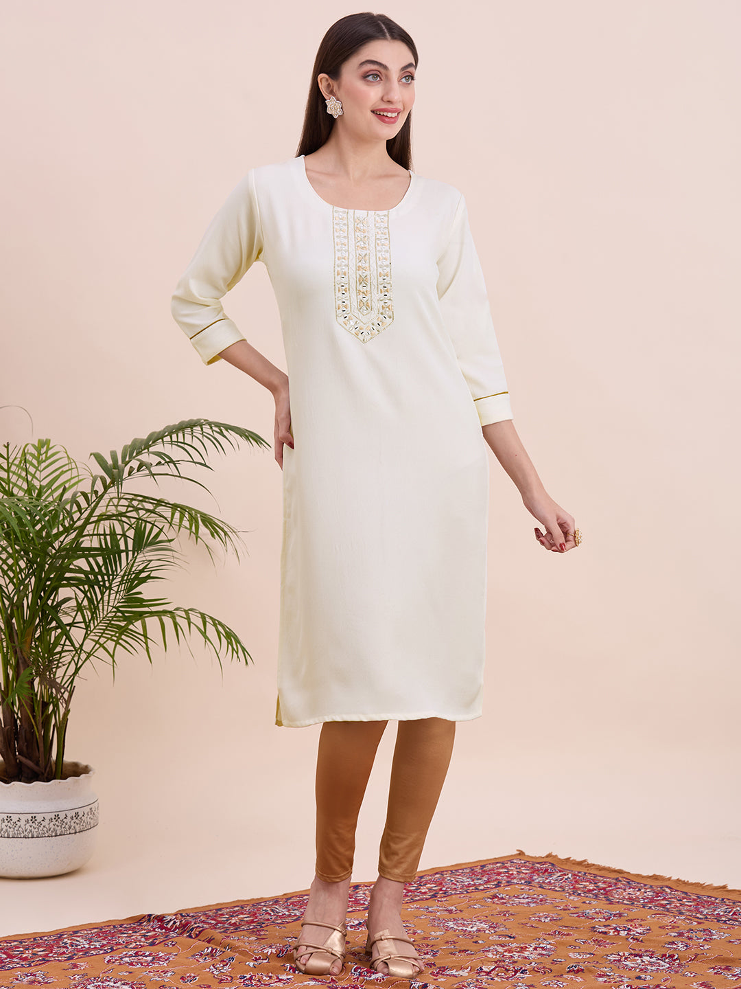 Zoya Kurti - Roop Darshan
