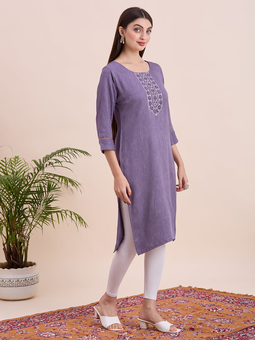 Zoya Kurti - Roop Darshan