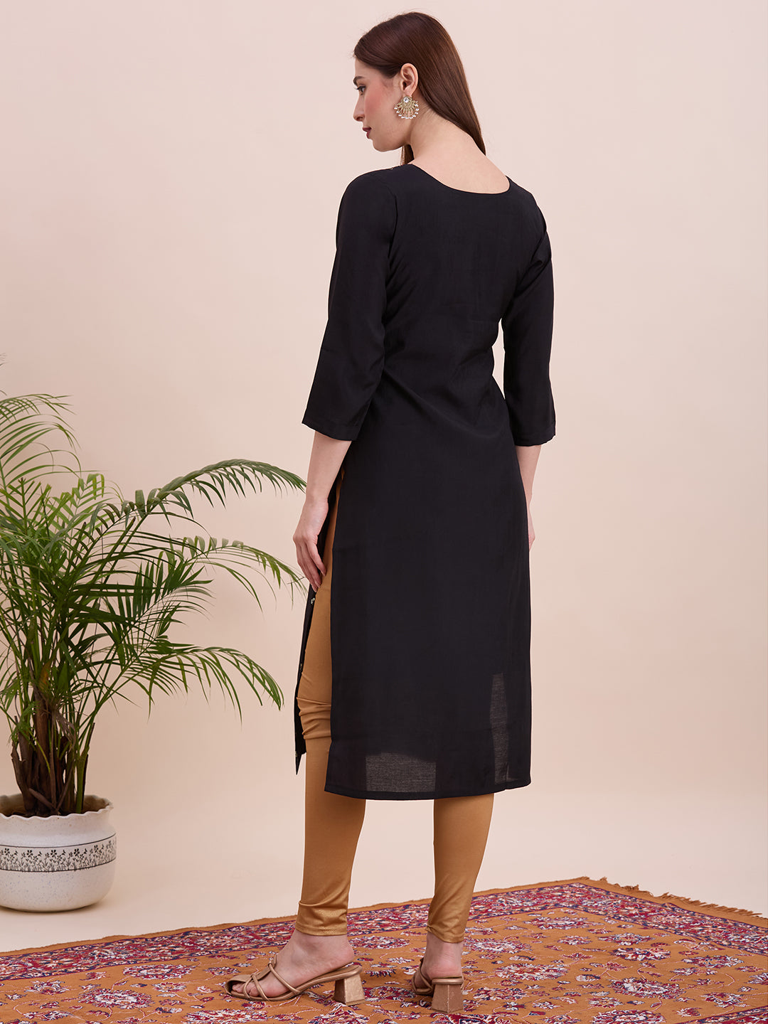 Disha Kurti - Roop Darshan
