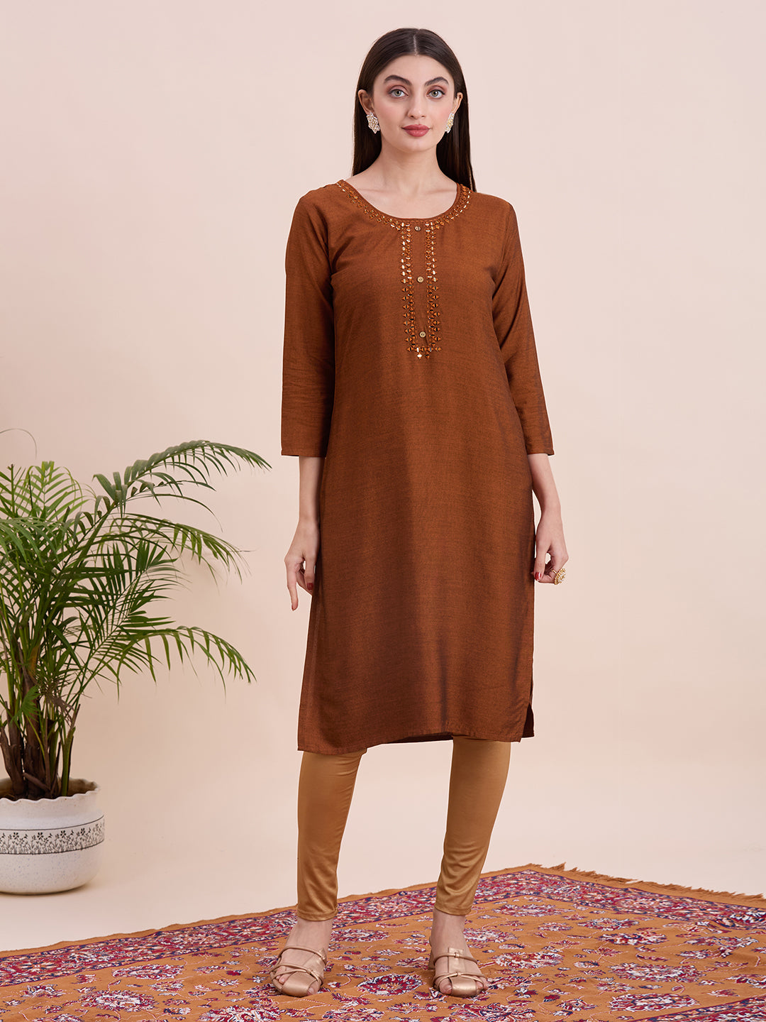 Yami Kurti - Roop Darshan