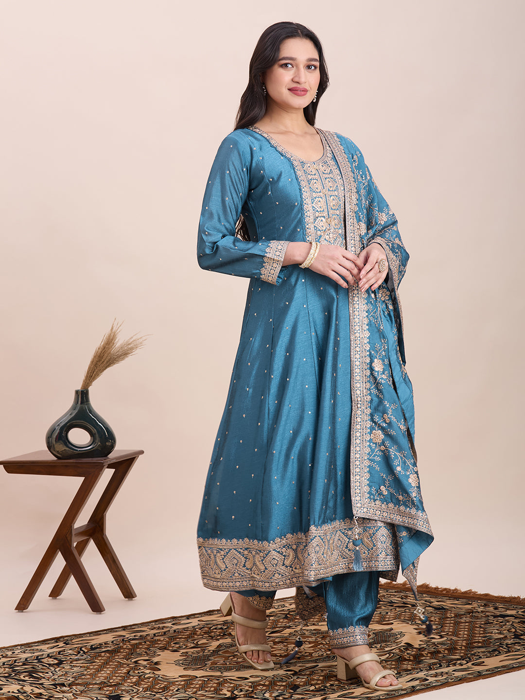 Isha Flair Suit - Roop Darshan