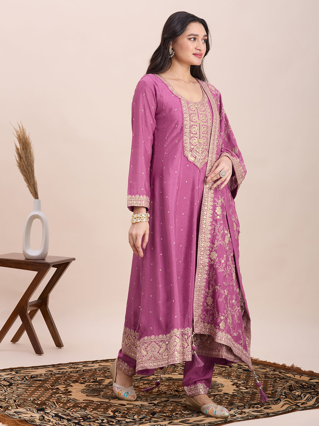 Isha Flair Suit - Roop Darshan