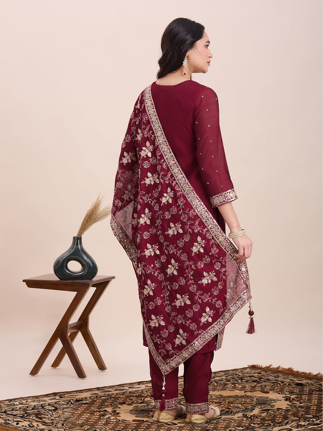 Naya Kamiz &amp; Pant - Roop Darshan