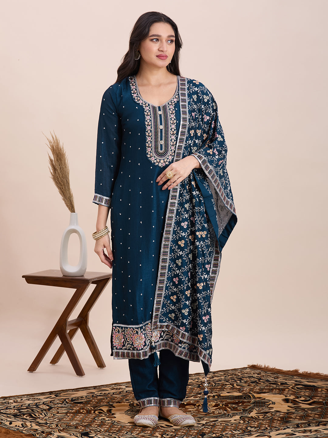 Raha Kamiz &amp; Pant