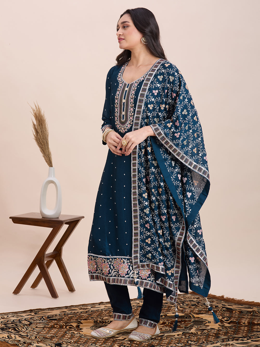 Raha Kamiz &amp; Pant