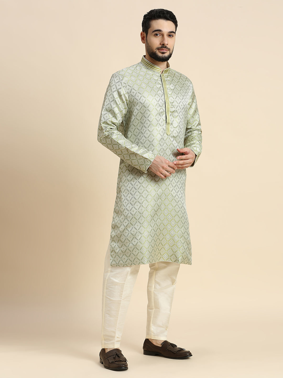 Mens Kurta Set - Roop Darshan