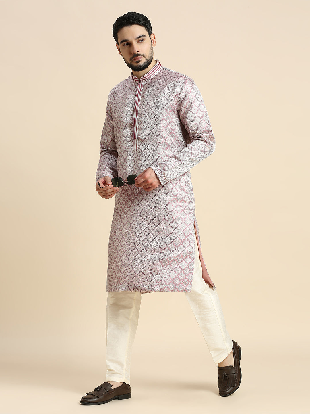 Mens Kurta Set - Roop Darshan