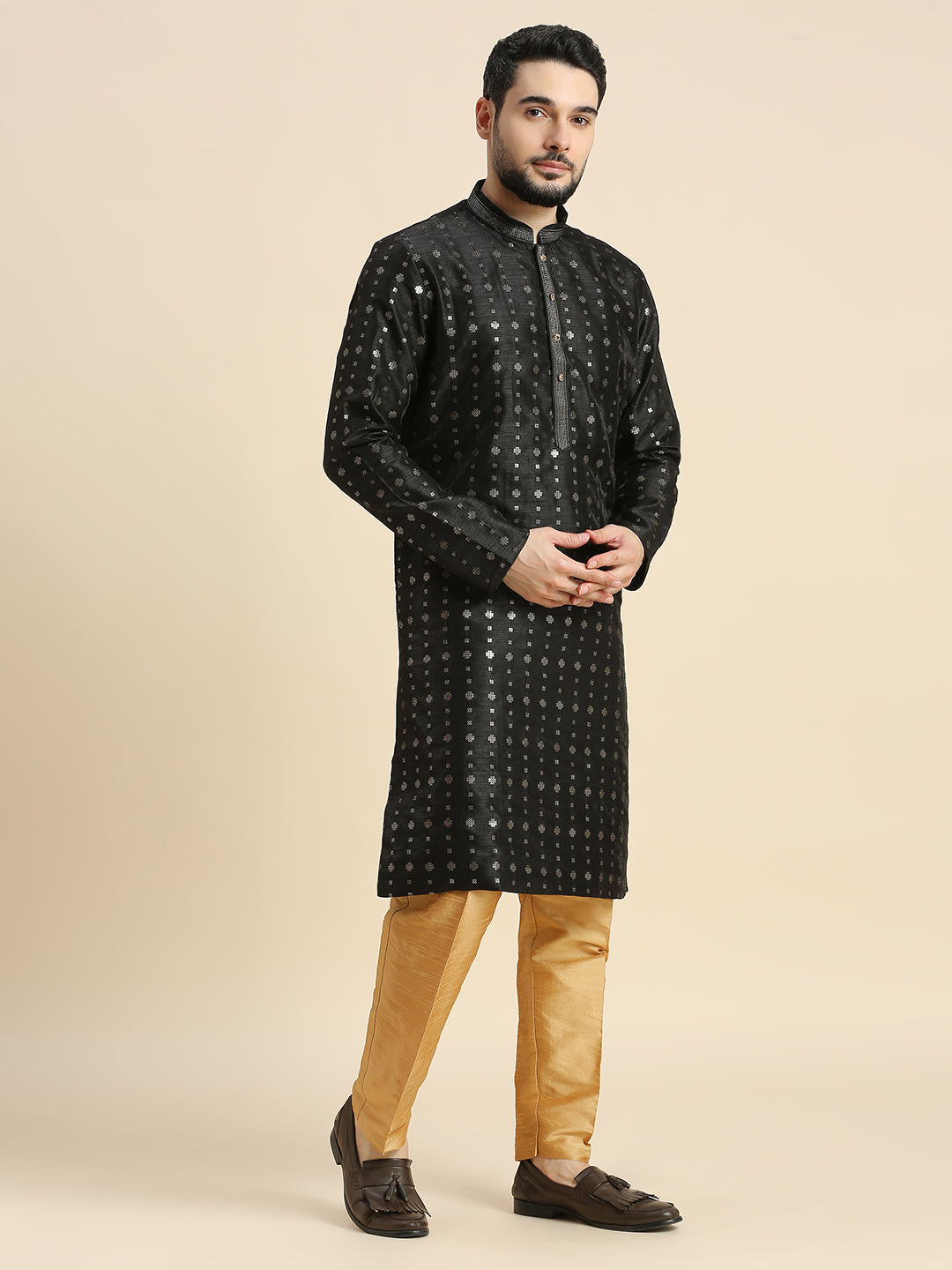 Mens Kurta Set - Roop Darshan