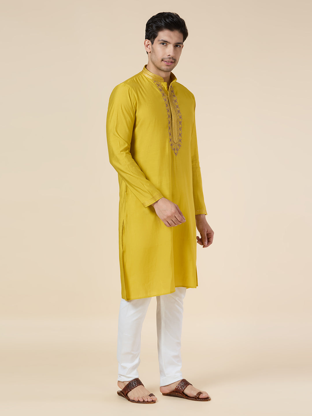 Mens Kurta Set - Roop Darshan