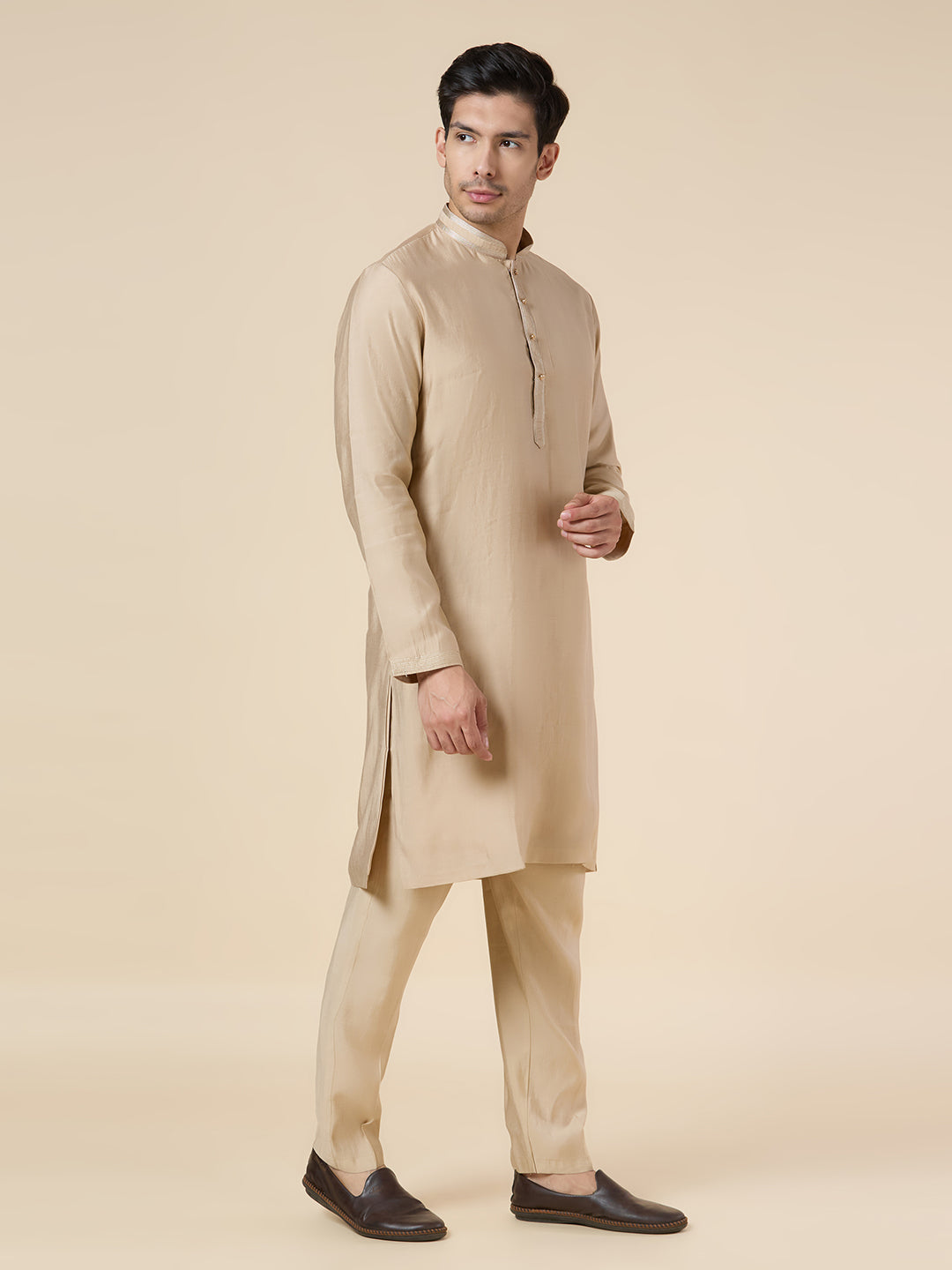 Mens Kurta Set - Roop Darshan