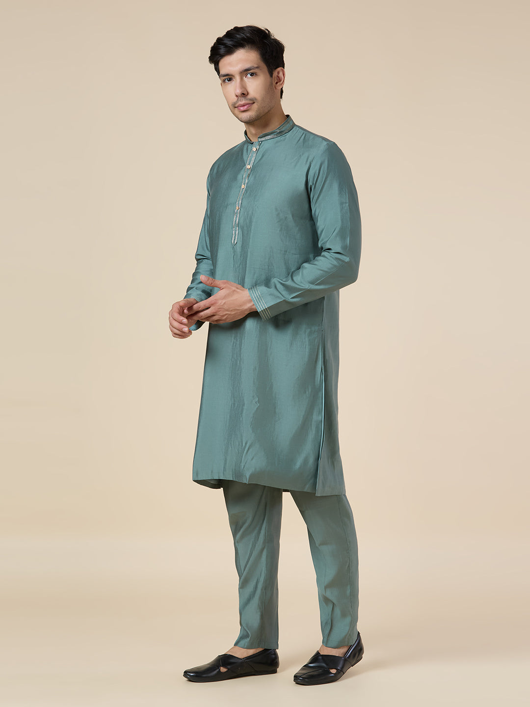 Mens Kurta Set - Roop Darshan