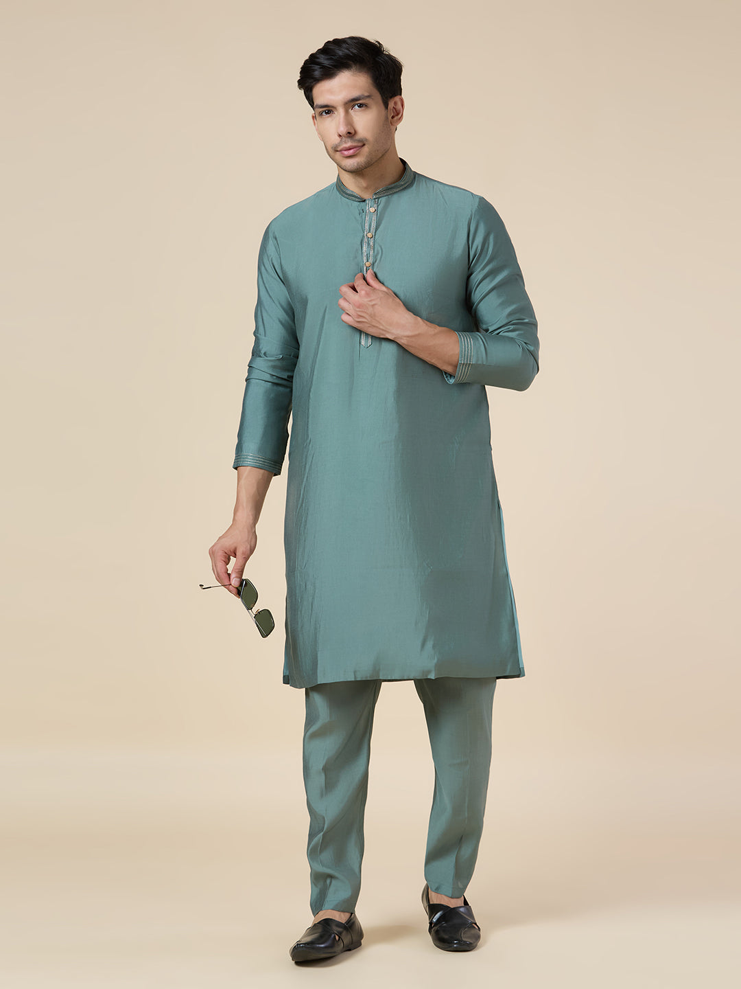 Mens Kurta Set - Roop Darshan