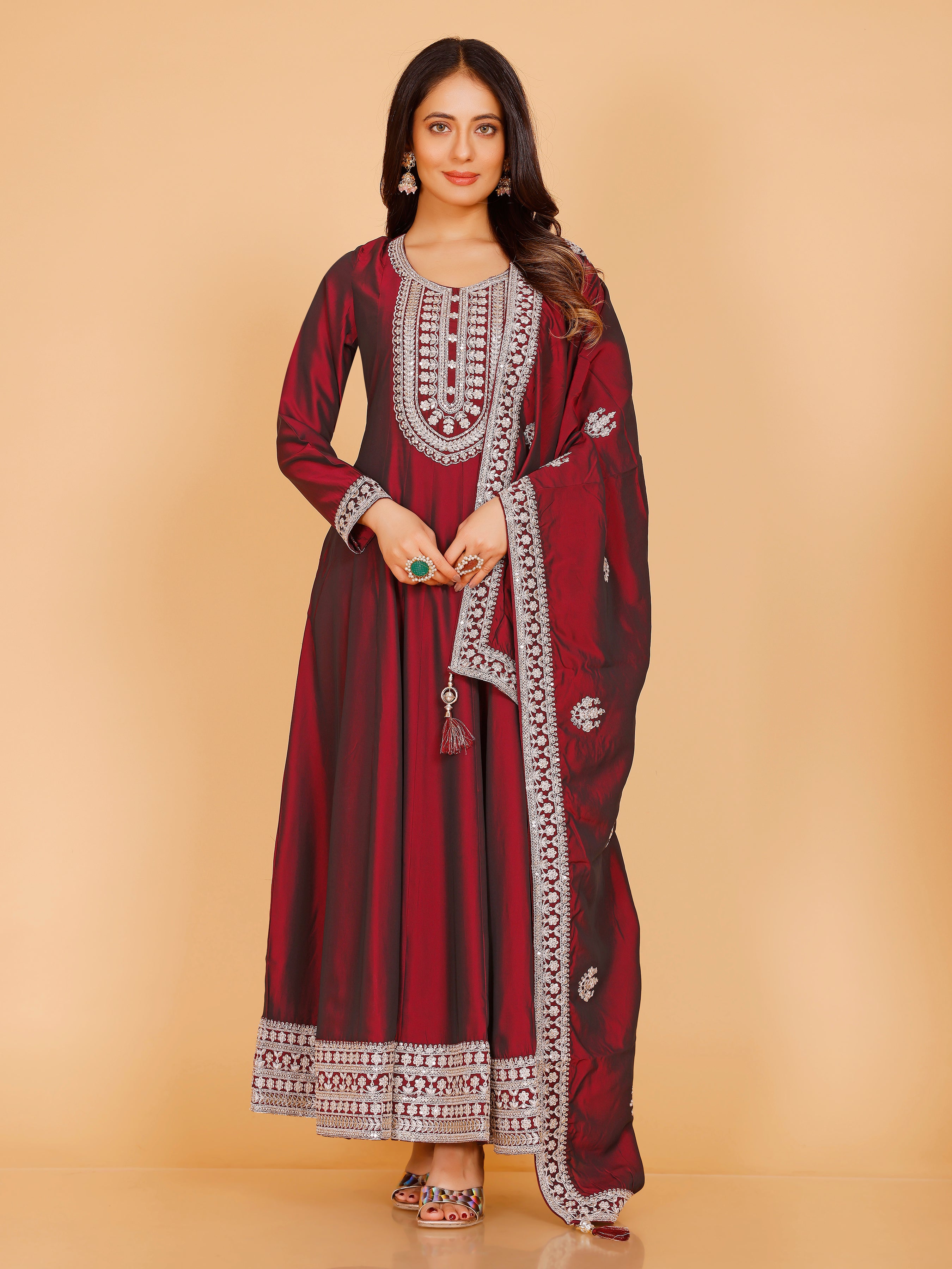 Anavi Flair Suit