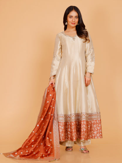 Kareena Kamiz &amp; Pant