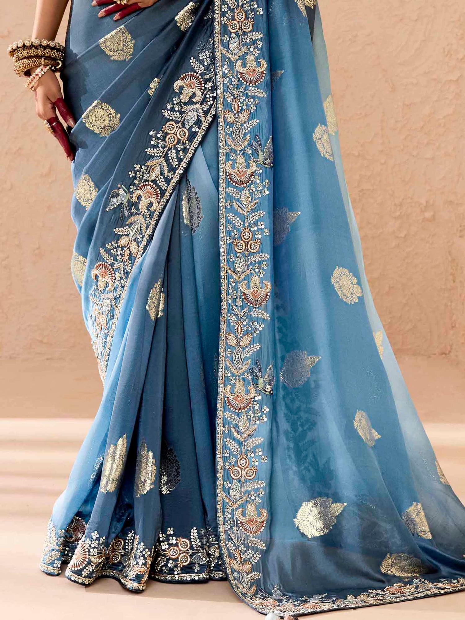 Tiya Saree