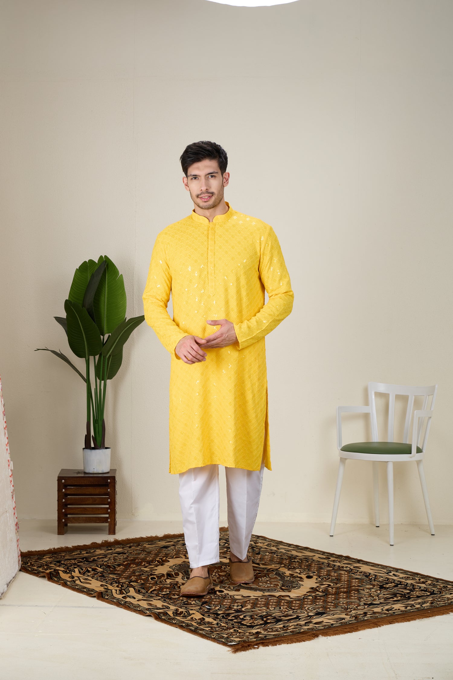 Mens Embroidered Kurta Set