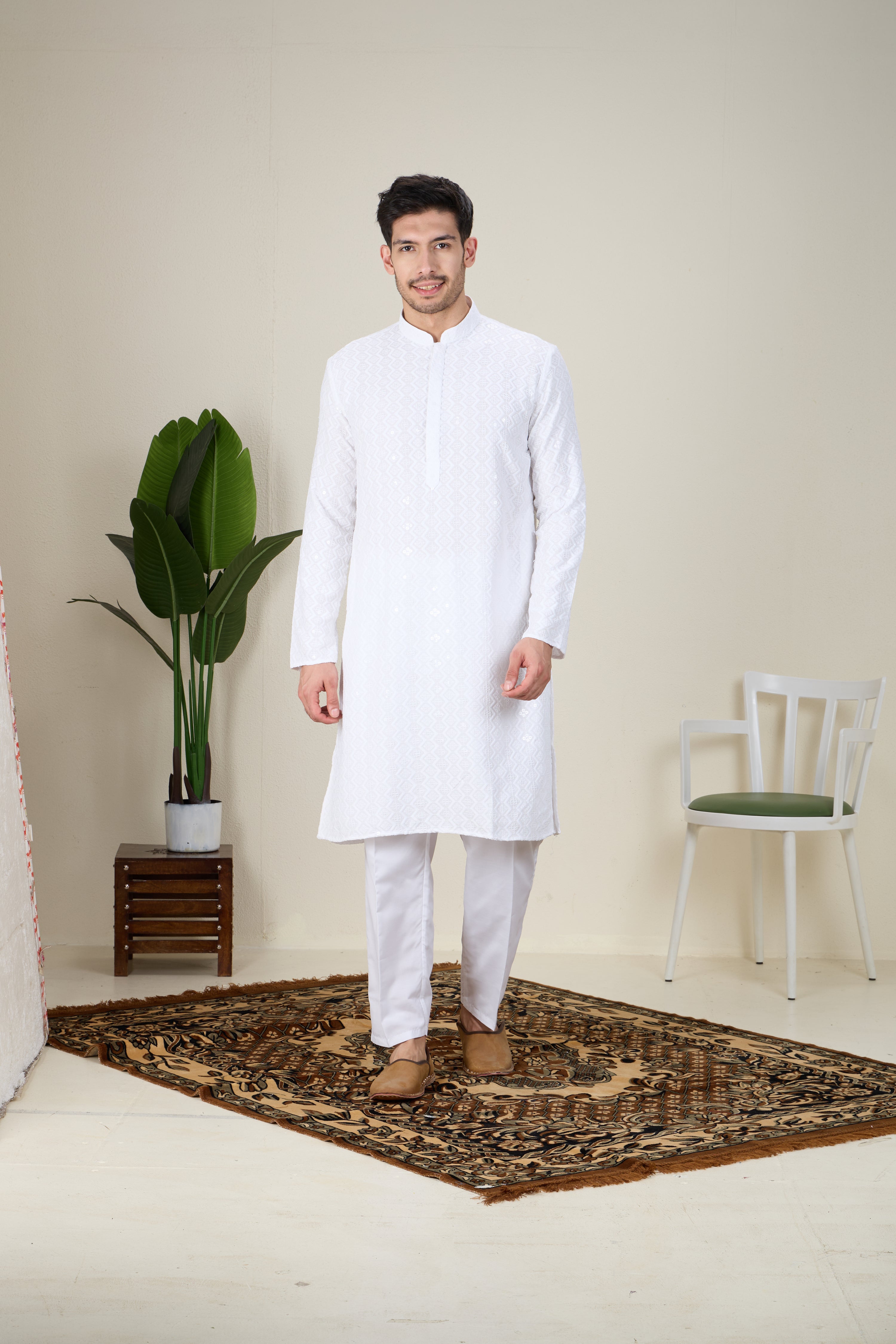 Mens Embroidered Kurta Set