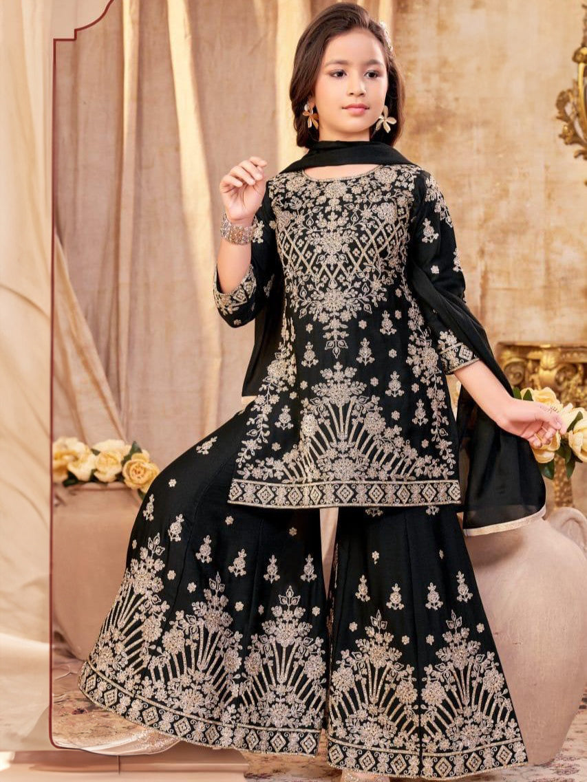 Tanaya Plazzo Suit