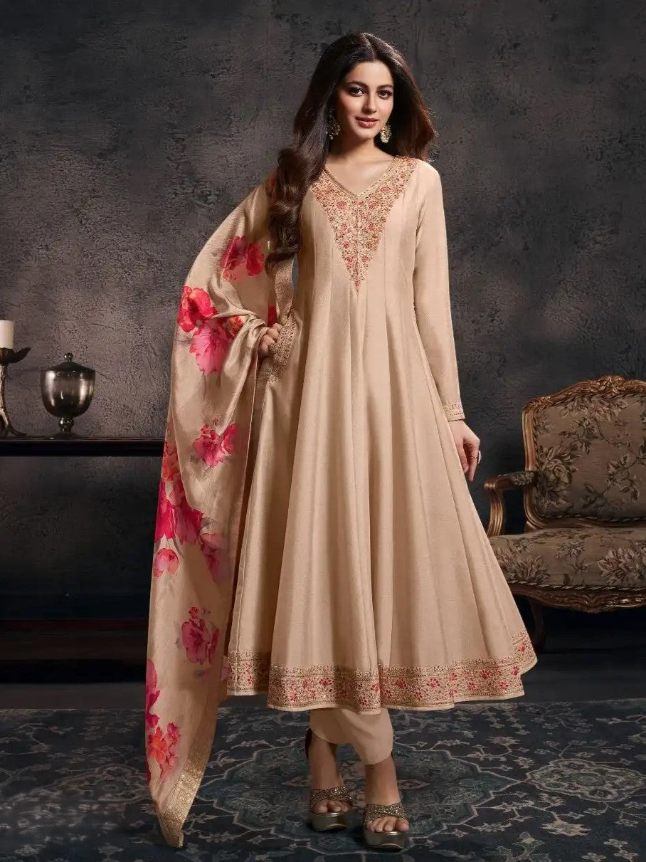 Hirva Flair Suit - Roop Darshan