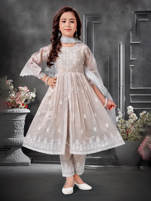Misha Flair Suit - Roop Darshan