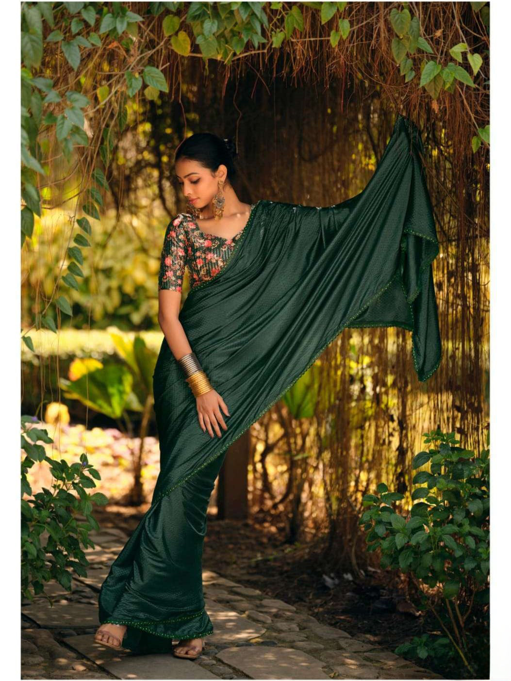 Krisha Saree - Roop Darshan