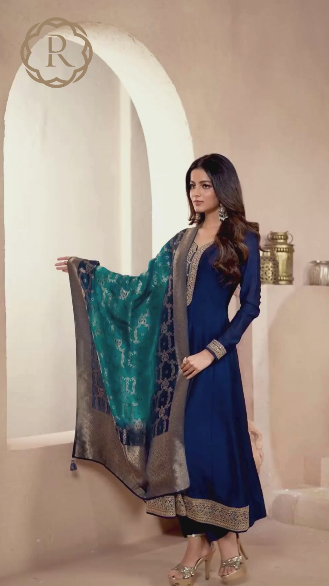 Kashish Silk Zari Emb Wk Flair Suit