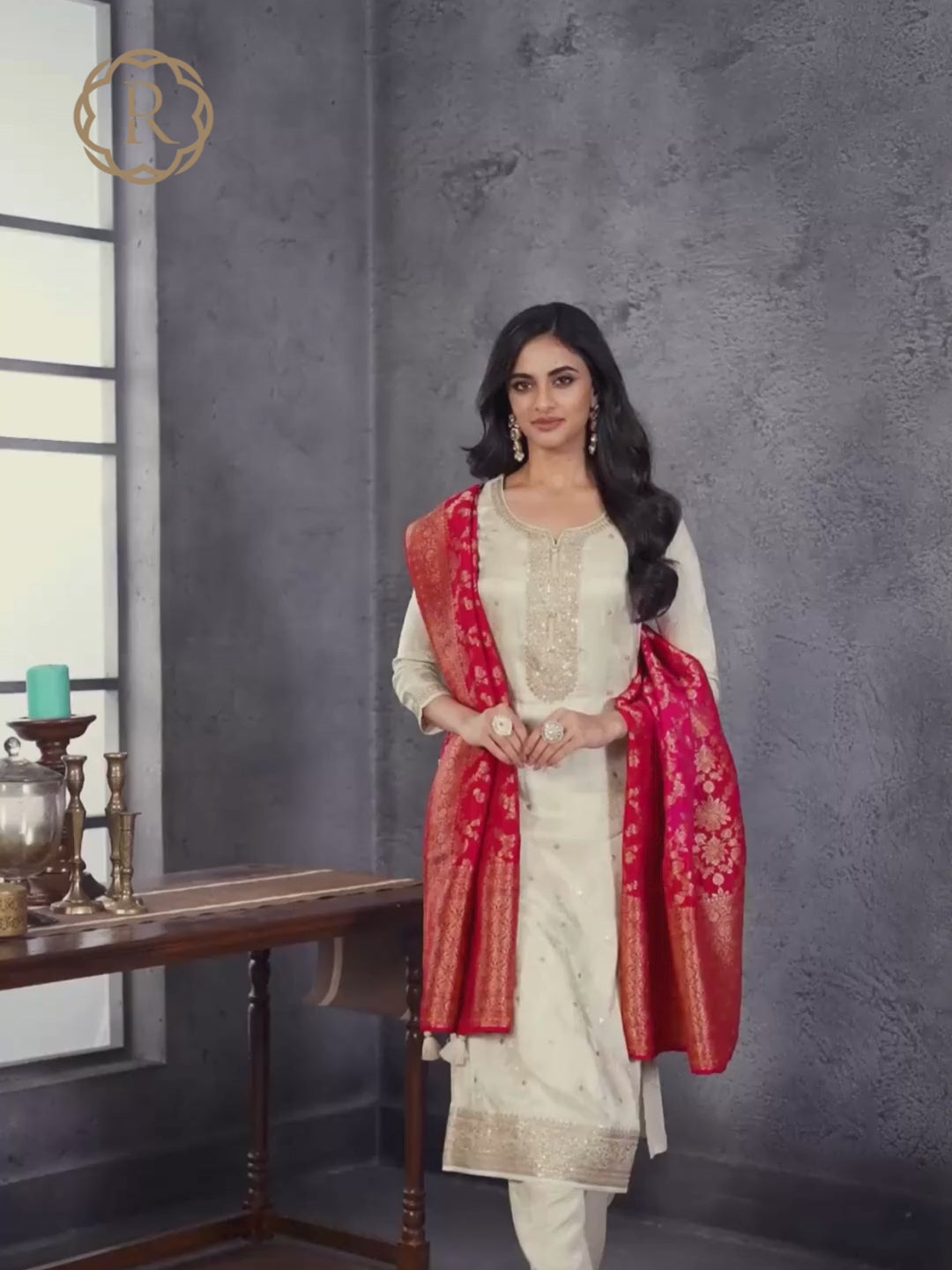 Sania Kamiz &amp; Pant