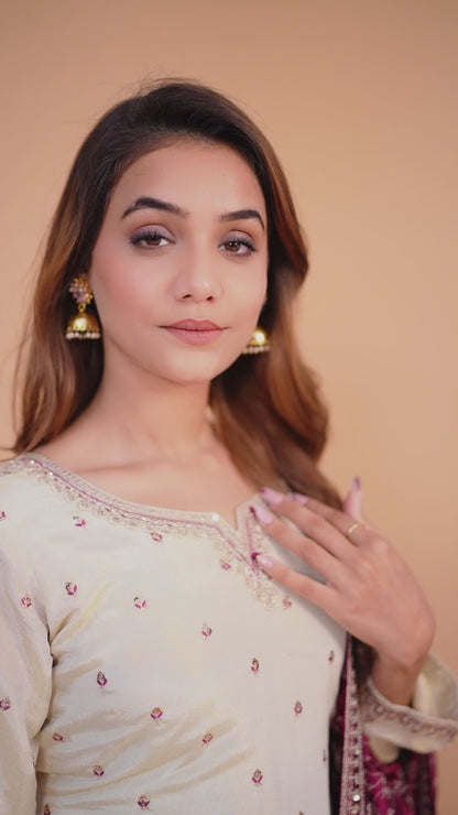 Anamika Kamiz &amp; Pant