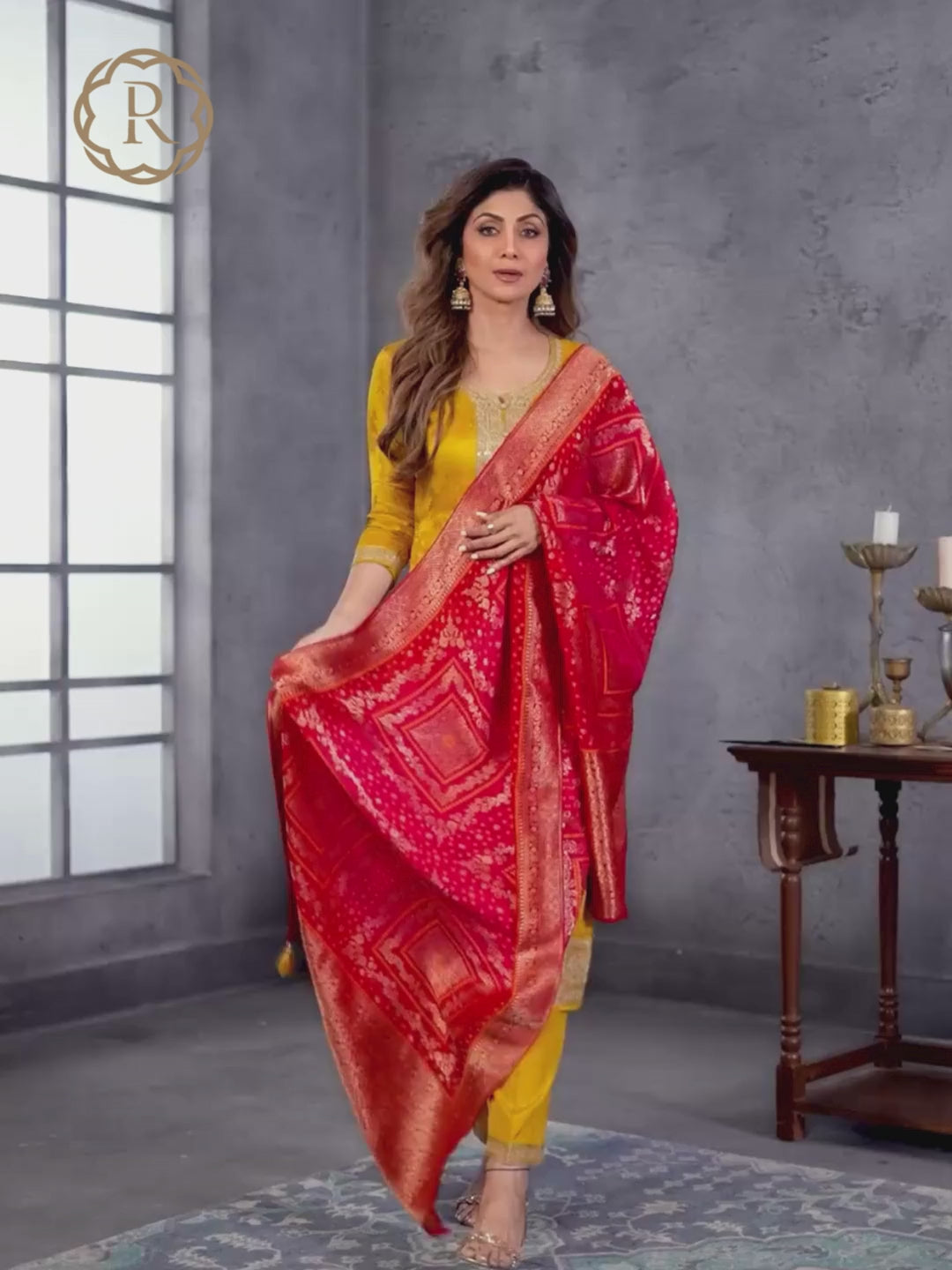 Aneri Kamiz &amp; Pant